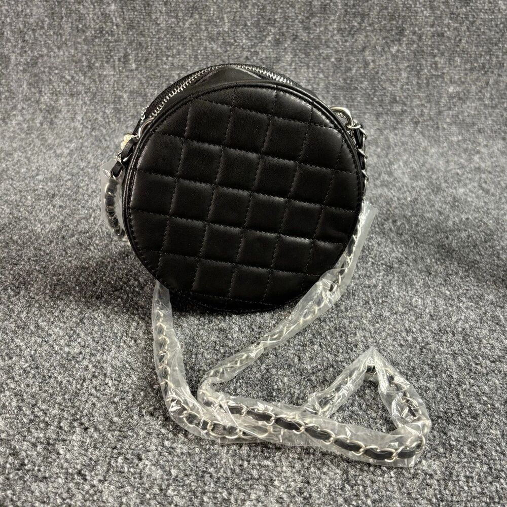 BADGLEY MISCHKA Round Diamond Quilted Crossbody with Pearls NWT - Picture 4 of 10